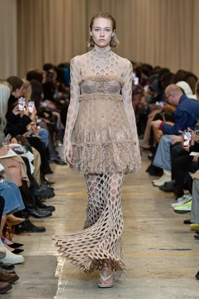 Look 23